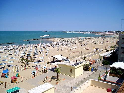 Hotel Rosa Rimini Exteriör bild