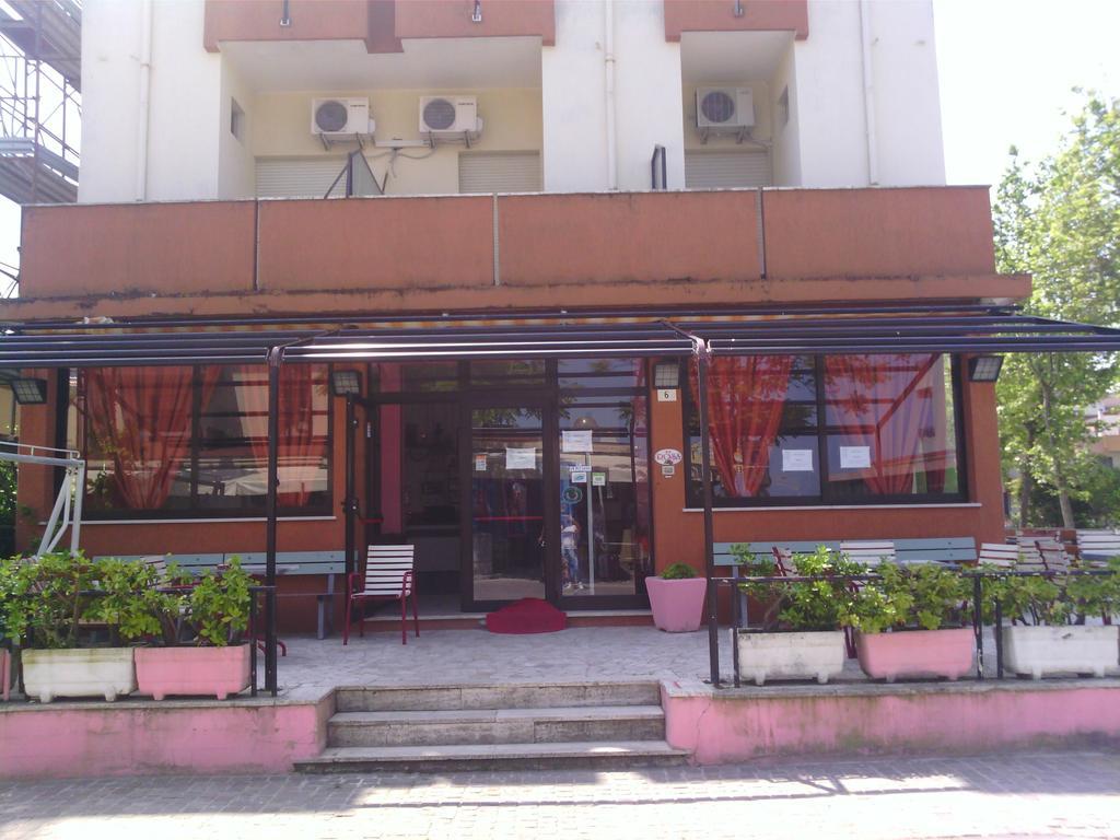 Hotel Rosa Rimini Exteriör bild