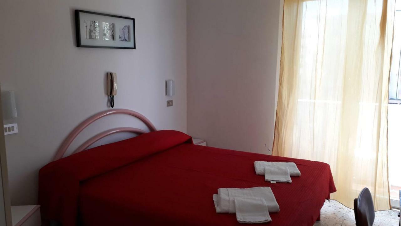Hotel Rosa Rimini Exteriör bild